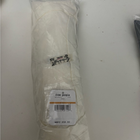 FREE PEOPLE Dylan Bodysuit - New with tags - Picture 2 of 2